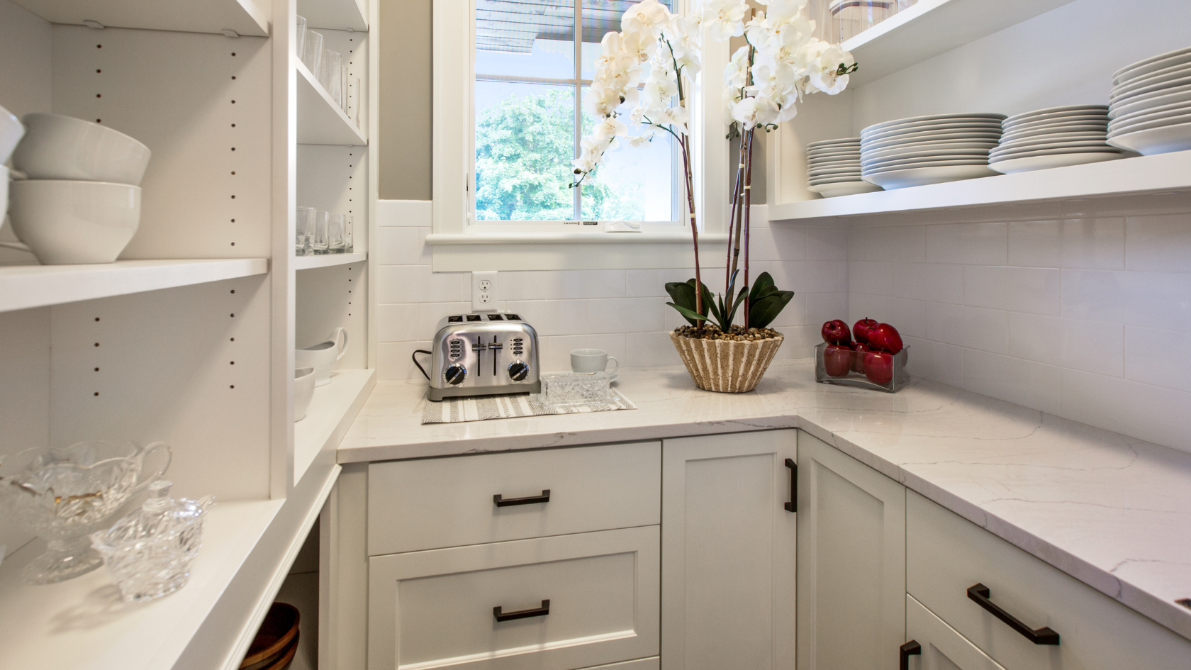 How a Custom Pantry Can Change the Way You Cook and Shop